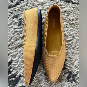 Vivaia mustard yellow washable pointed toe ballet flats, size 9